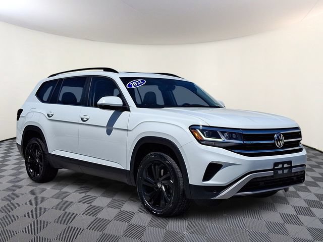 Used 2022 Volkswagen Atlas SE w/ Panoramic Sunroof Package