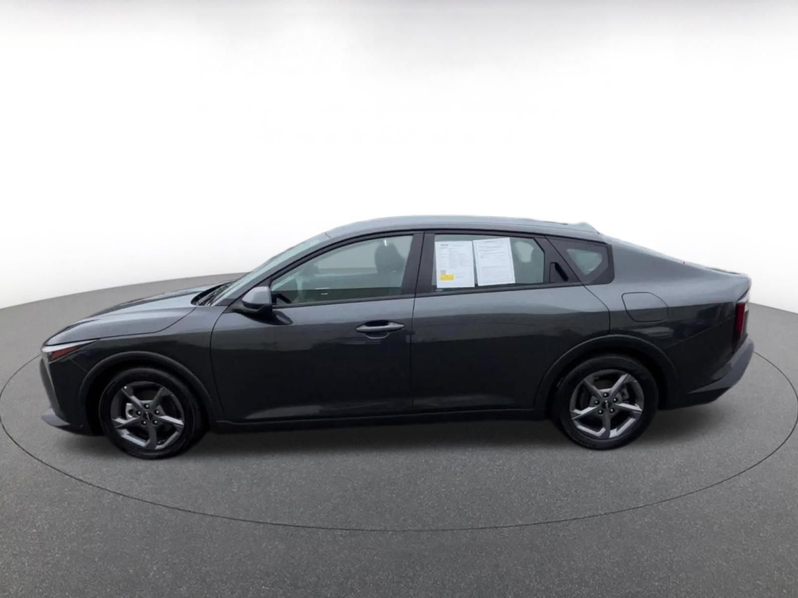 Used 2025 Kia K4 FWD image 8