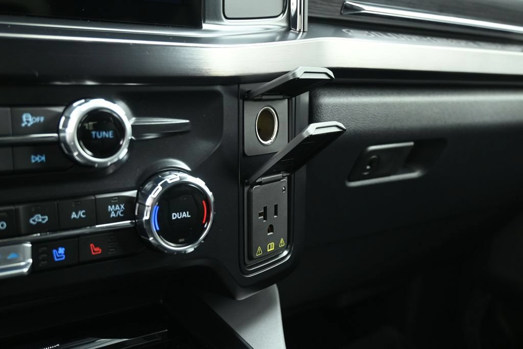 New 2026 Ford F250 Lariat w/ Black Appearance Package AWD/4WD image 18