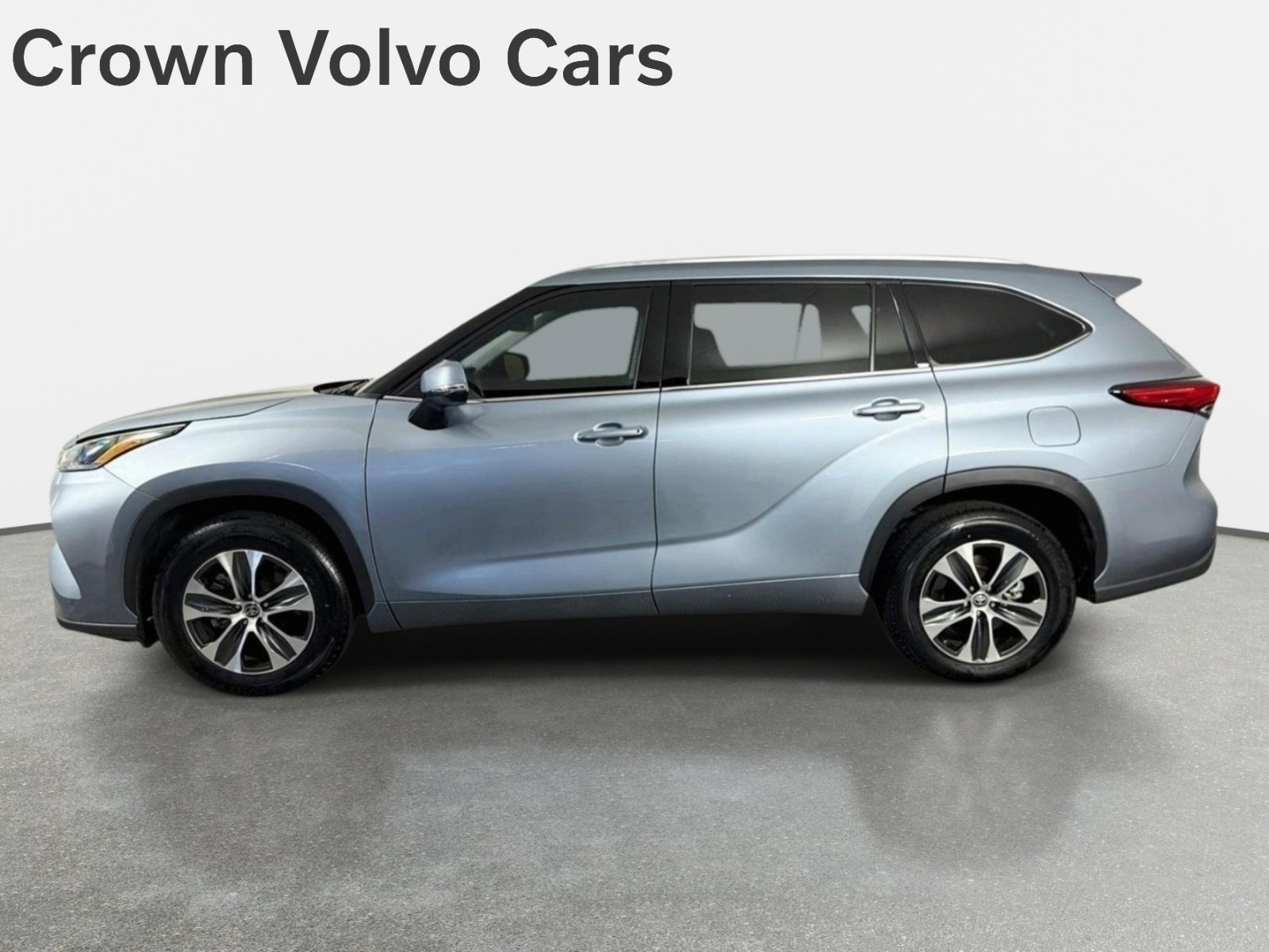 Used 2021 Toyota Highlander XLE FWD image 9