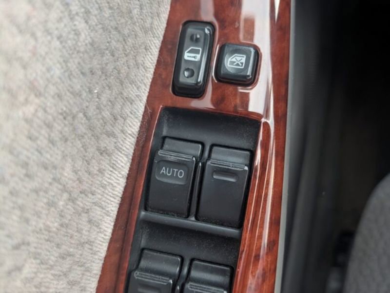 Used 2003 Toyota Corolla LE image 35