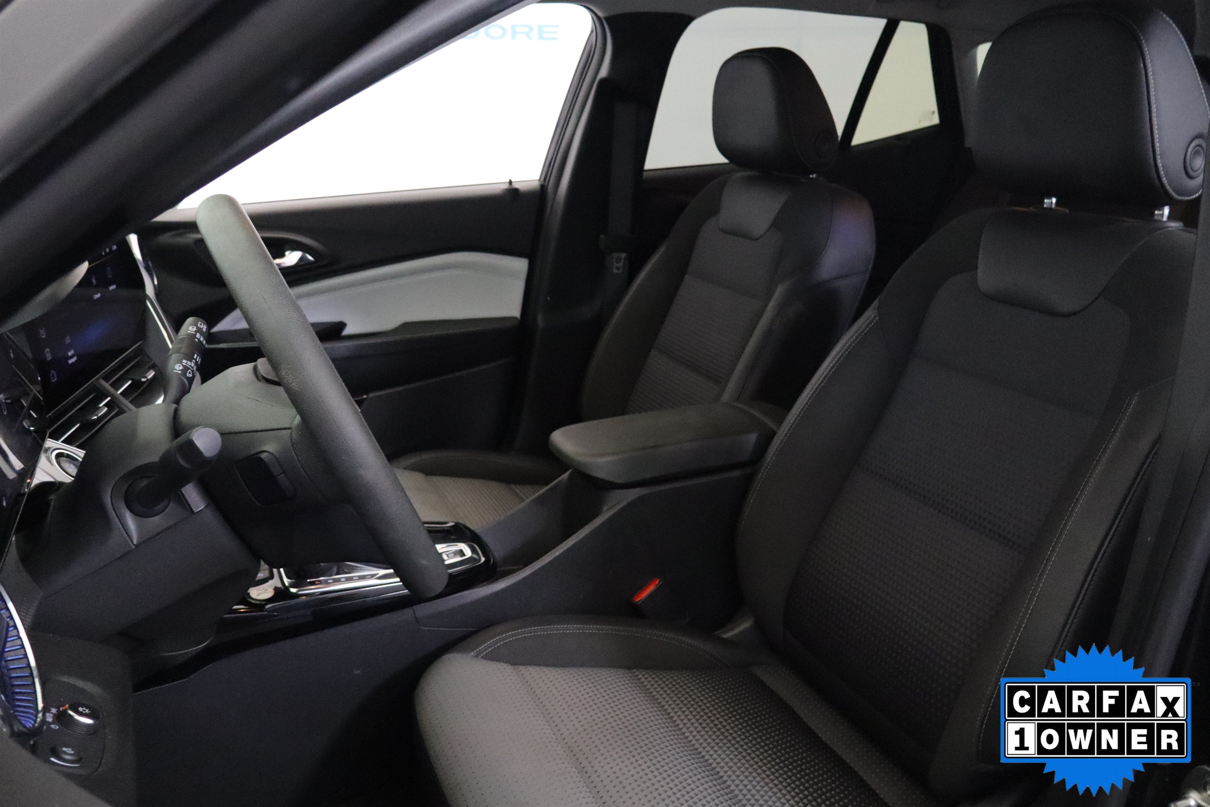 Used 2025 Chevrolet Trax LT FWD image 22