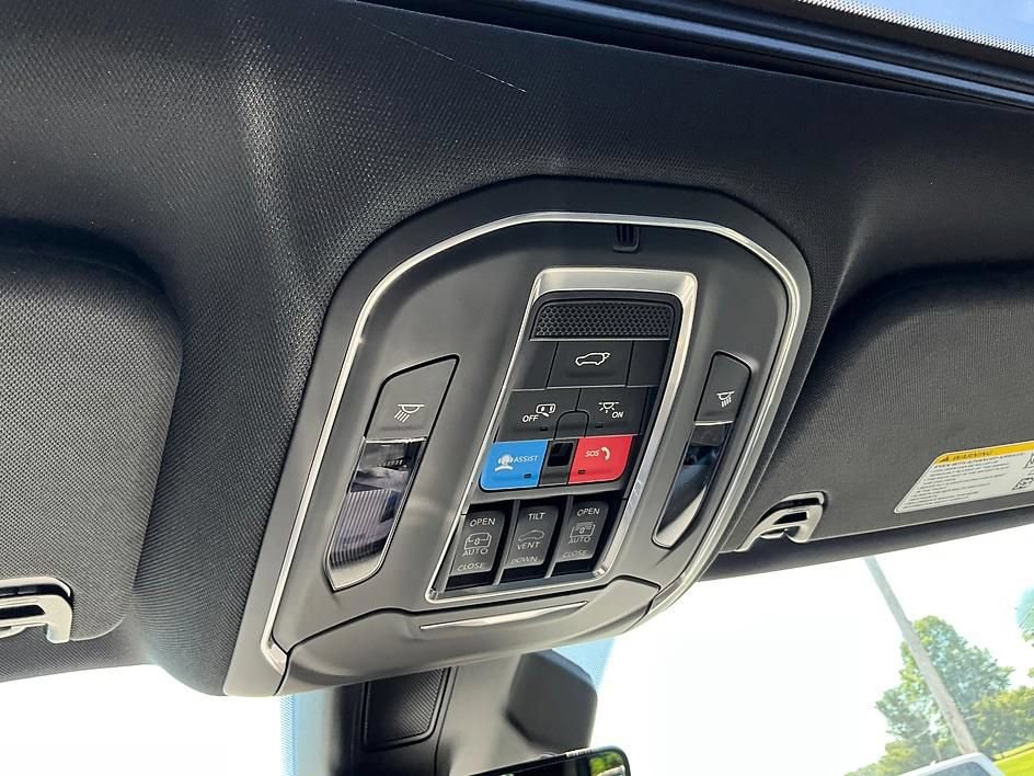 New 2026 Jeep Grand Wagoneer L 4WD image 29