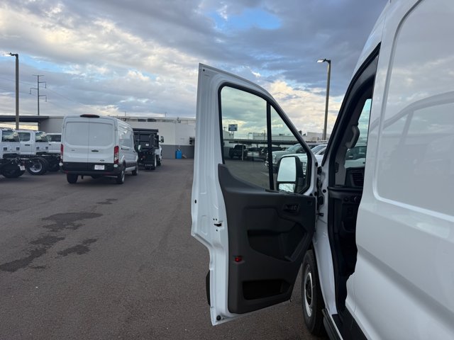 New 2027 Ford Transit 250 148 Medium Roof RWD image 13