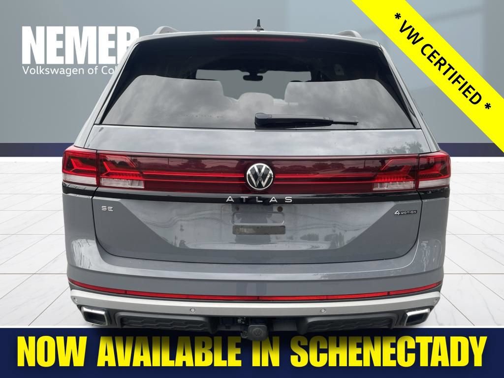 Certified 2025 Volkswagen Atlas Peak Edition SE AWD/4WD image 4