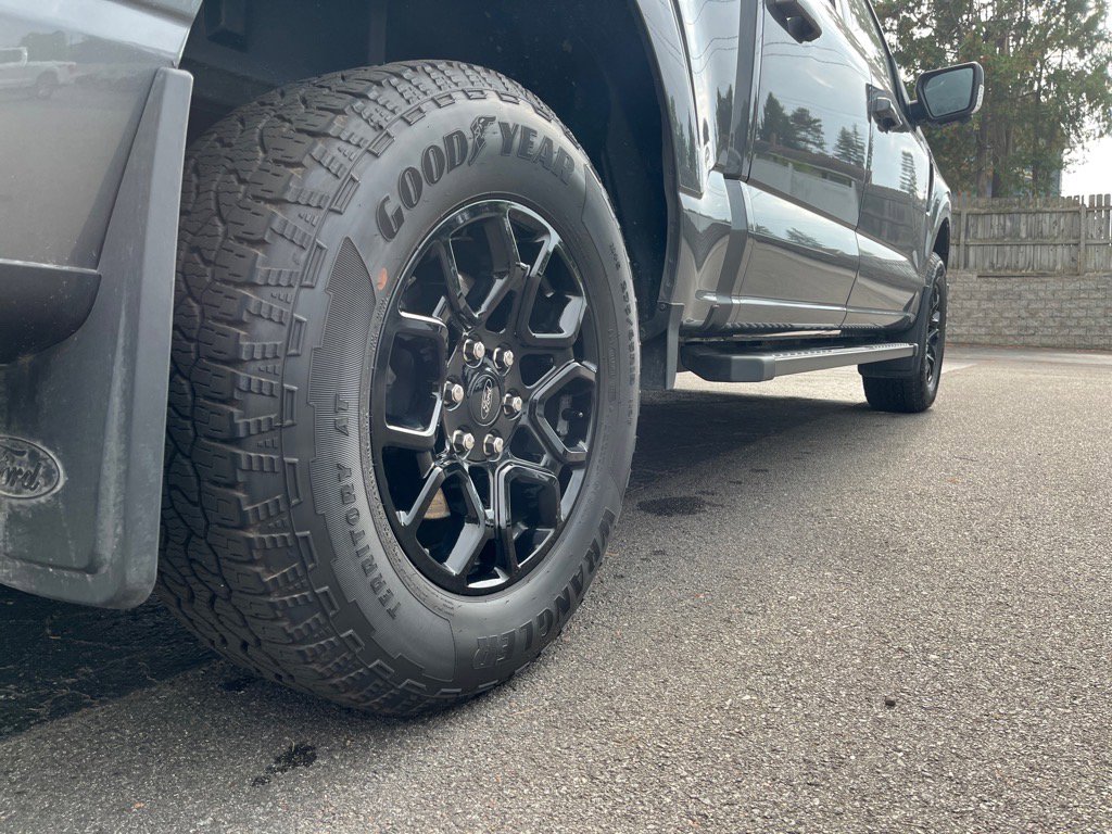 Used 2024 Ford F150 XLT w/ Equipment Group 302A MID image 7