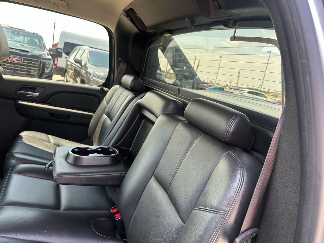 Used 2012 Chevrolet Avalanche LT w/ Suspension Package, Off-Road AWD/4WD image 31