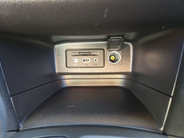 Used 2022 Chevrolet Equinox RS w/ RS Leather Package AWD/4WD image 26