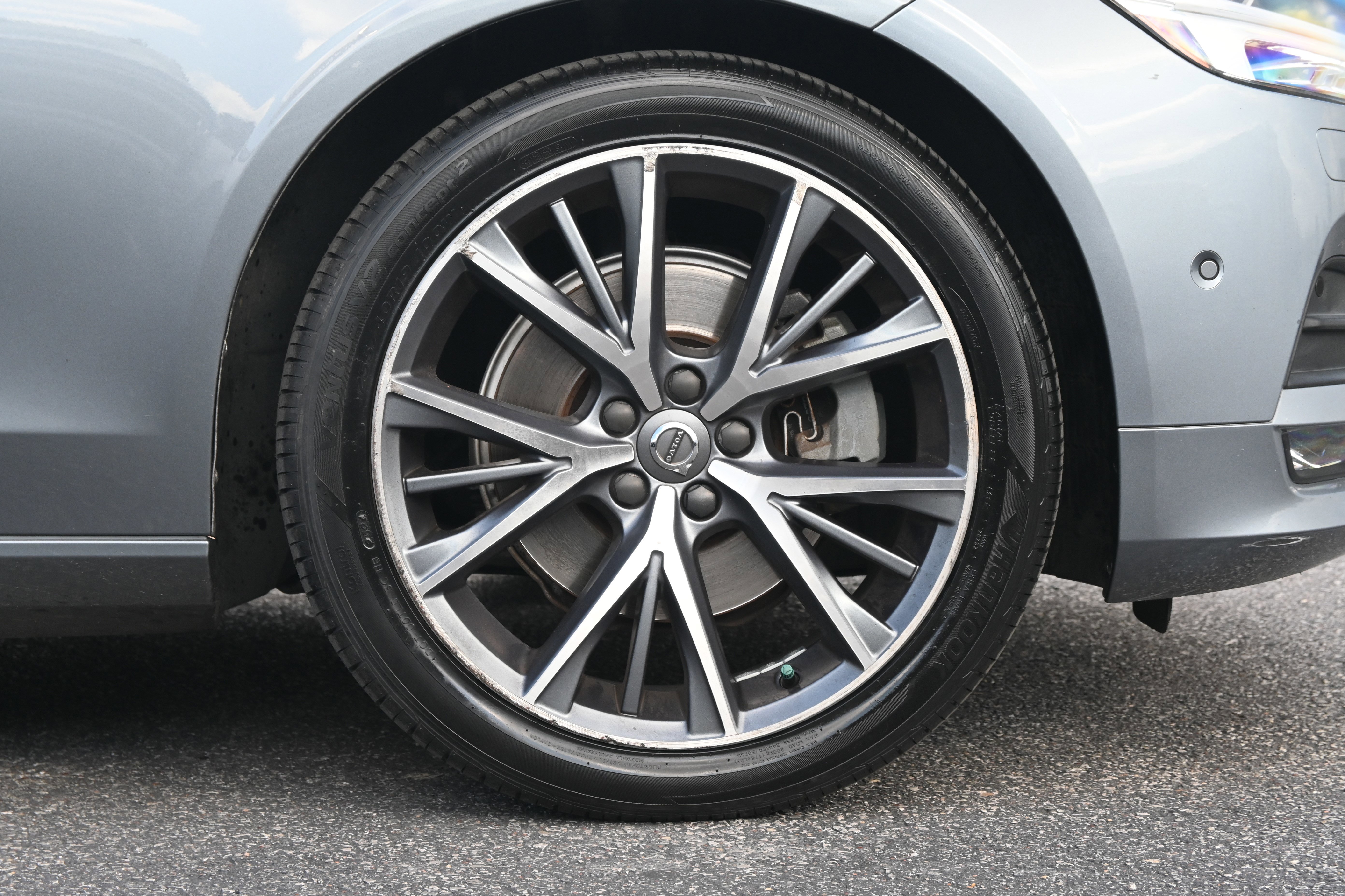 Used 2018 Volvo S90 T5 Momentum image 23