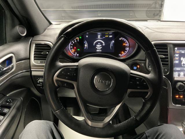Used 2018 Jeep Grand Cherokee Overland AWD/4WD image 16