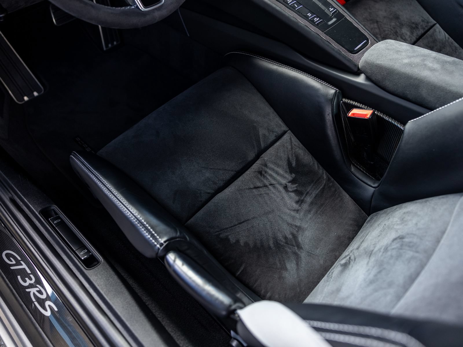 Certified 2016 Porsche 911 GT3 RS RWD image 42