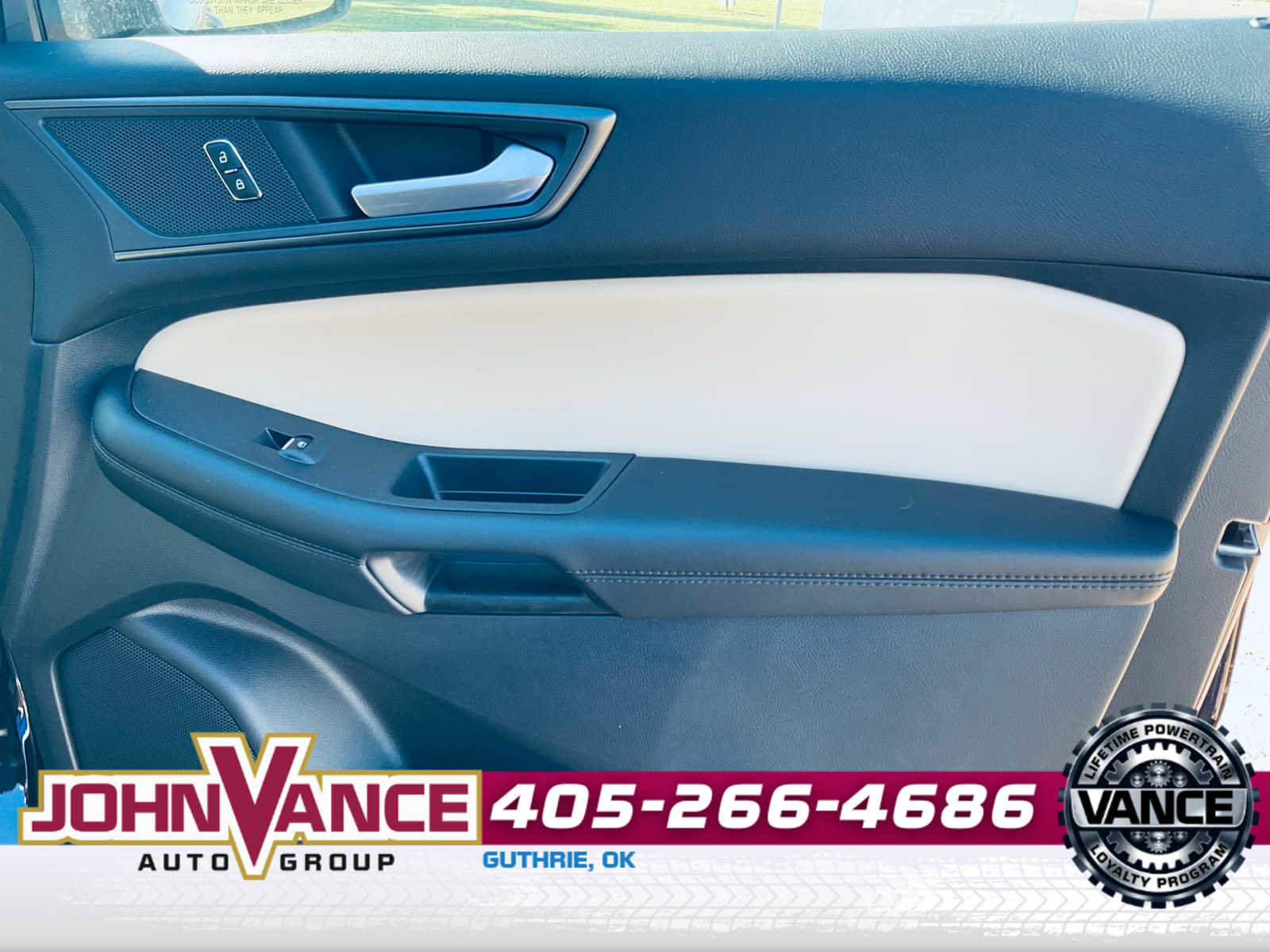 Used 2024 Ford Edge SE w/ Black Appearance Package image 12