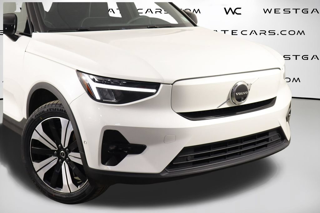 Used 2023 Volvo XC40 Recharge Plus AWD/4WD image 45