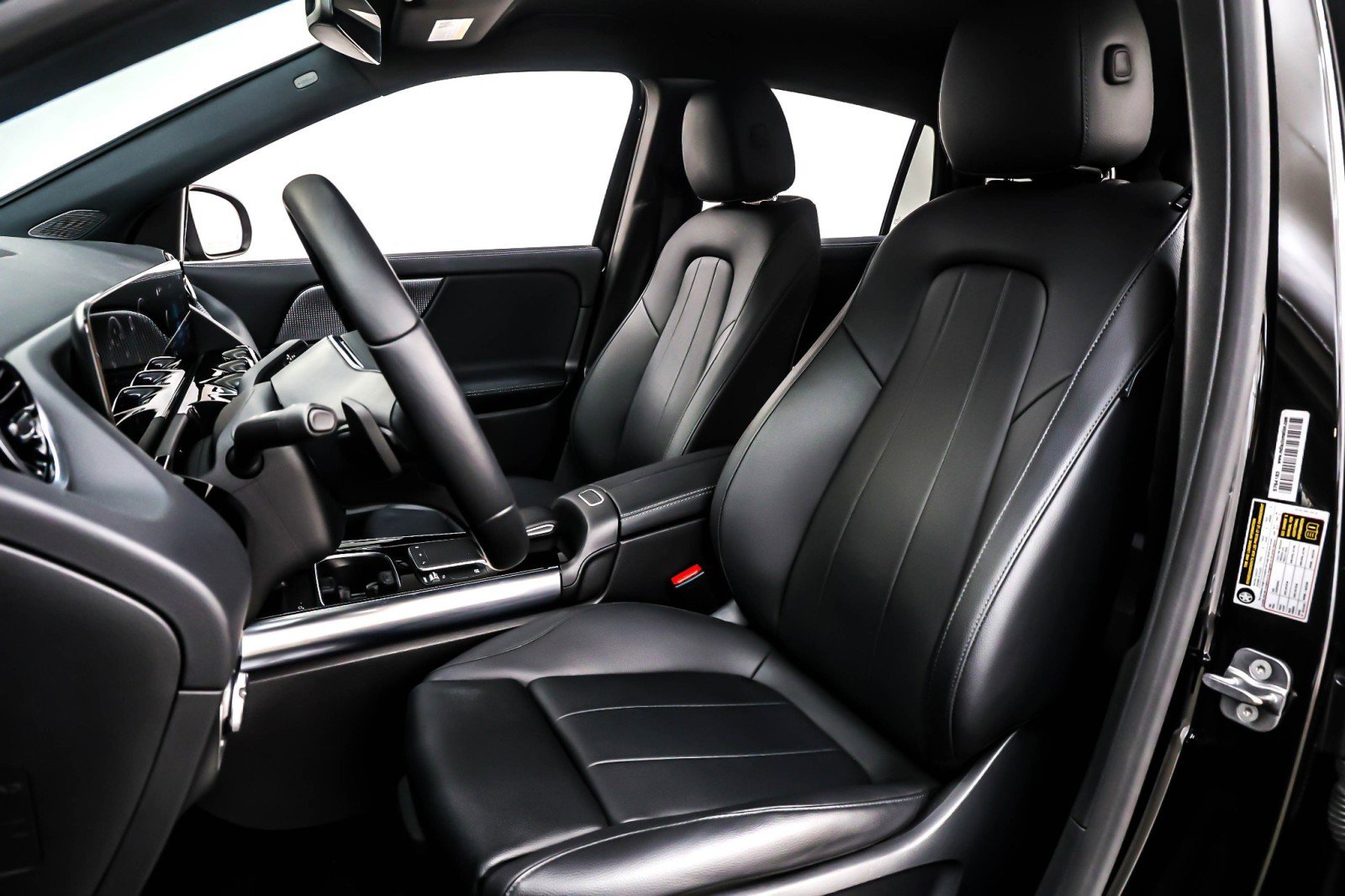 Certified 2023 Mercedes-Benz GLA 250 image 18