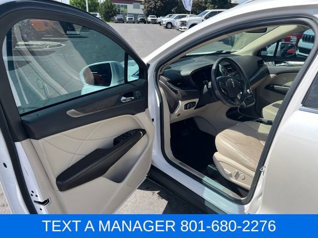 Used 2018 Lincoln MKC Reserve AWD/4WD image 13