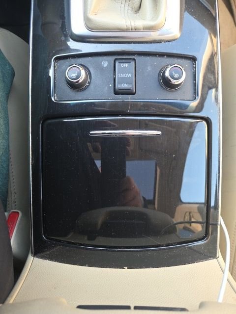 Used 2012 INFINITI FX35 AWD w/ Premium Pkg image 35