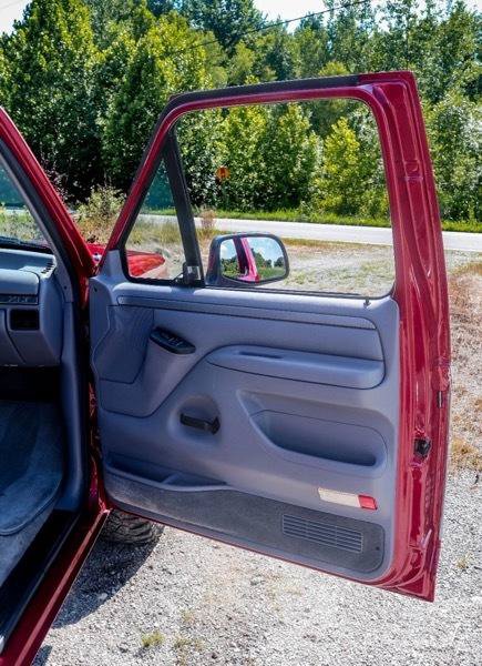 Used 1995 Ford Bronco XLT AWD/4WD image 15