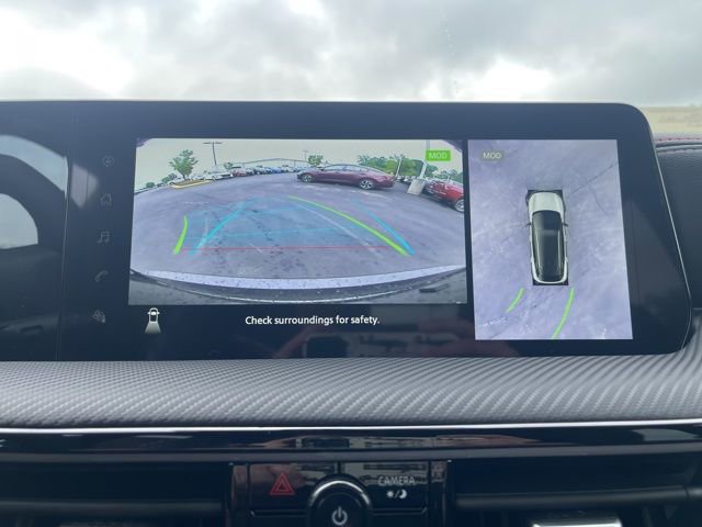 New 2025 Nissan Kicks SR image 21