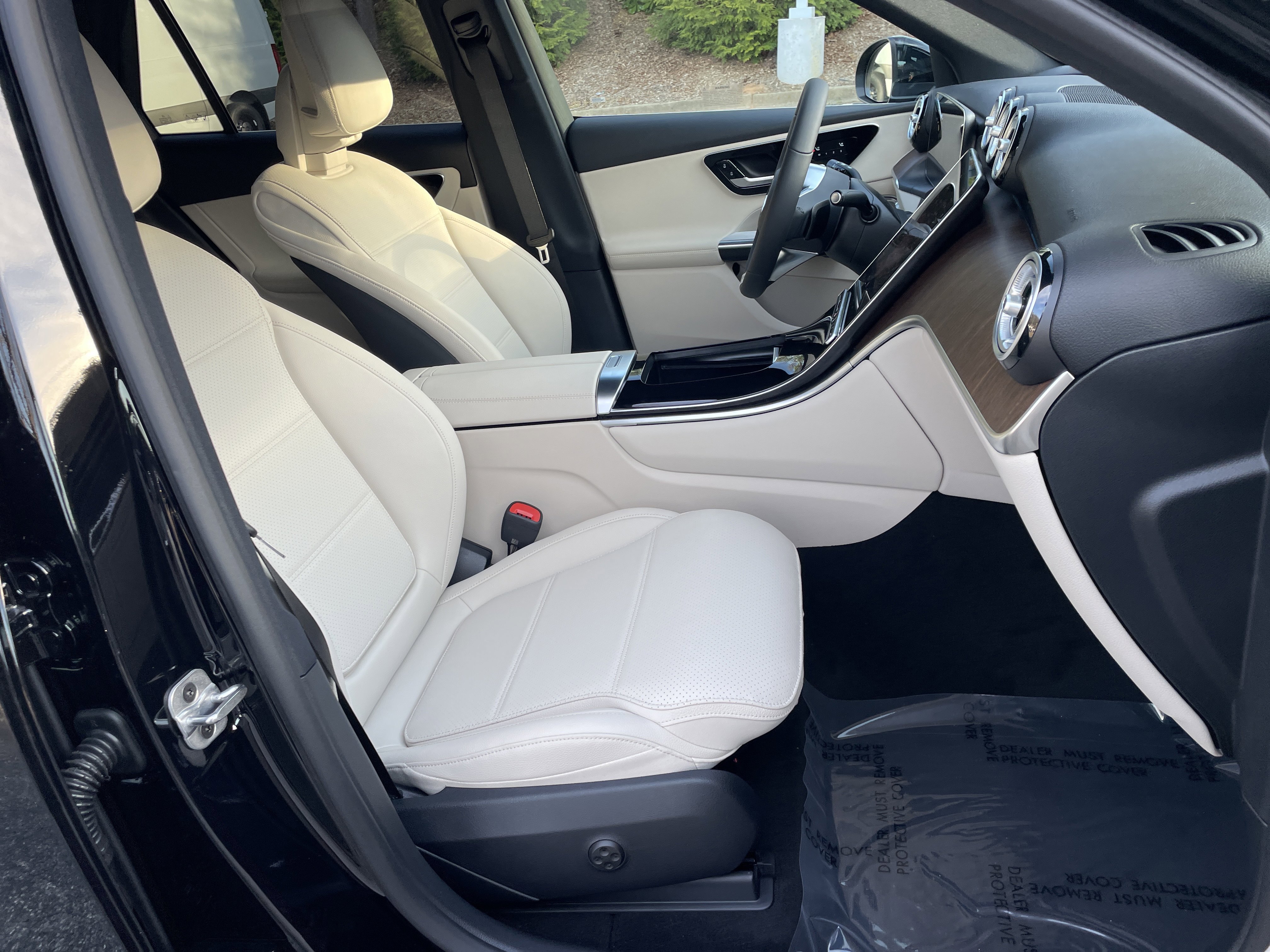 New 2026 Mercedes-Benz GLC 300 image 44