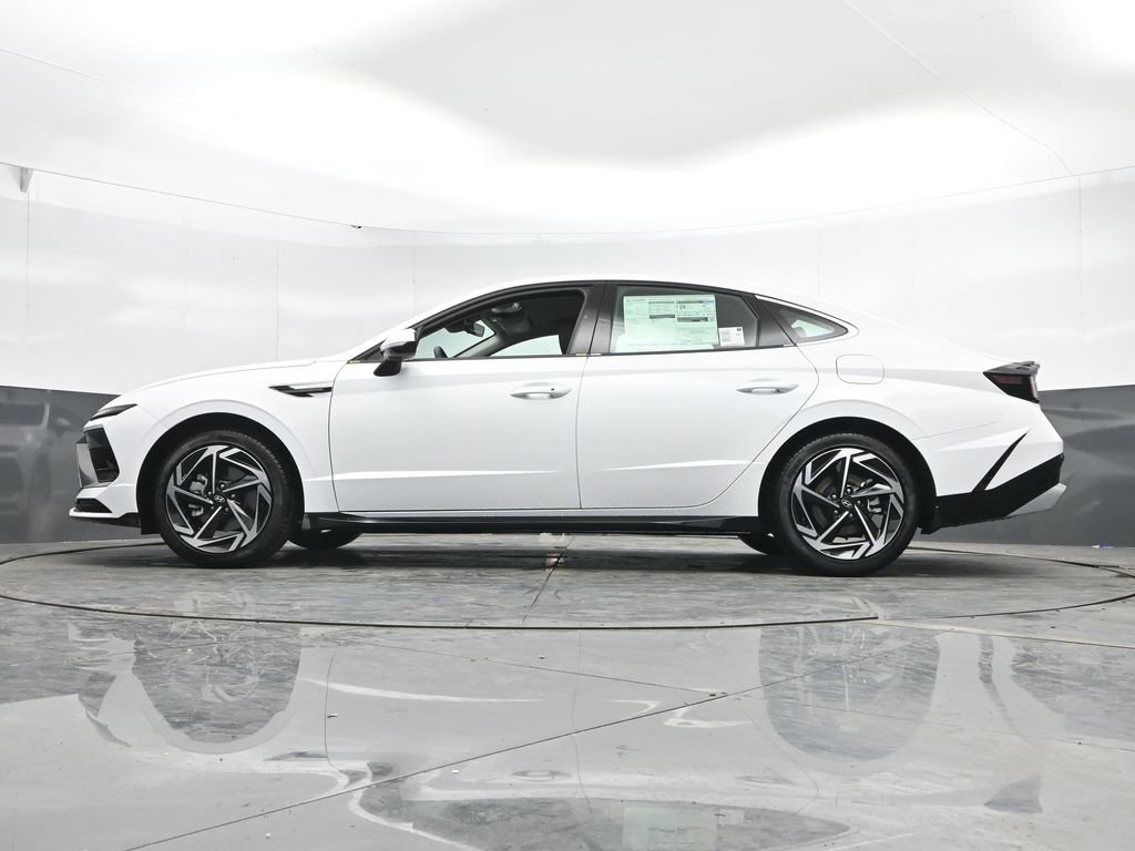 New 2026 Hyundai Sonata SEL FWD image 28