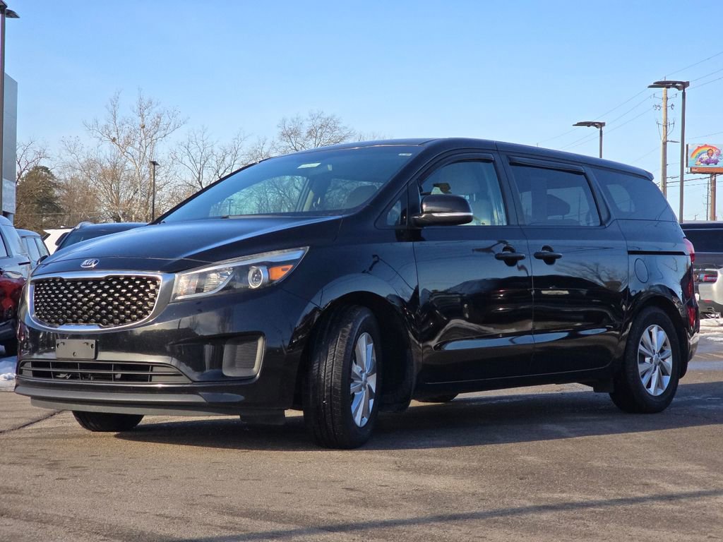Used 2018 Kia Sedona LX image 10