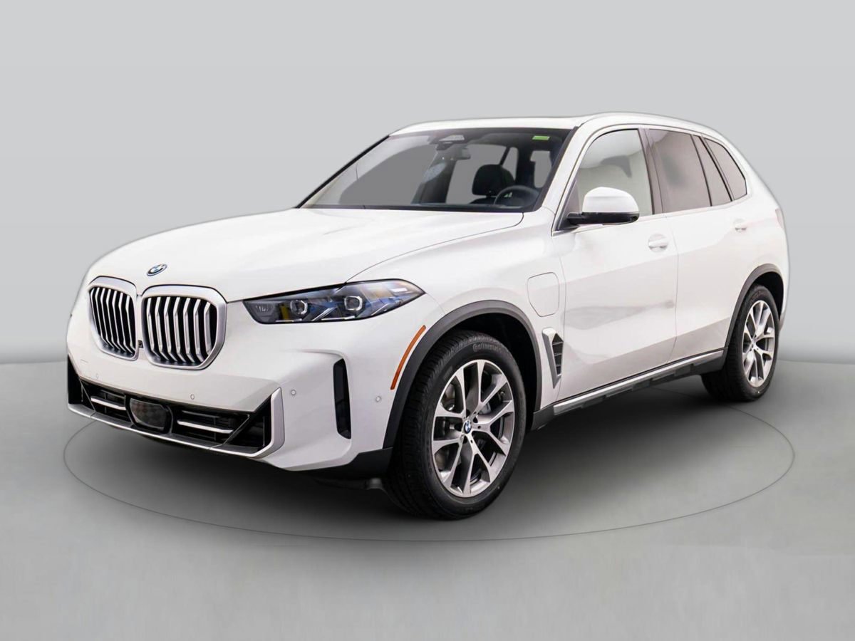New 2026 BMW X5 xDrive50e w/ Executive Package image 1