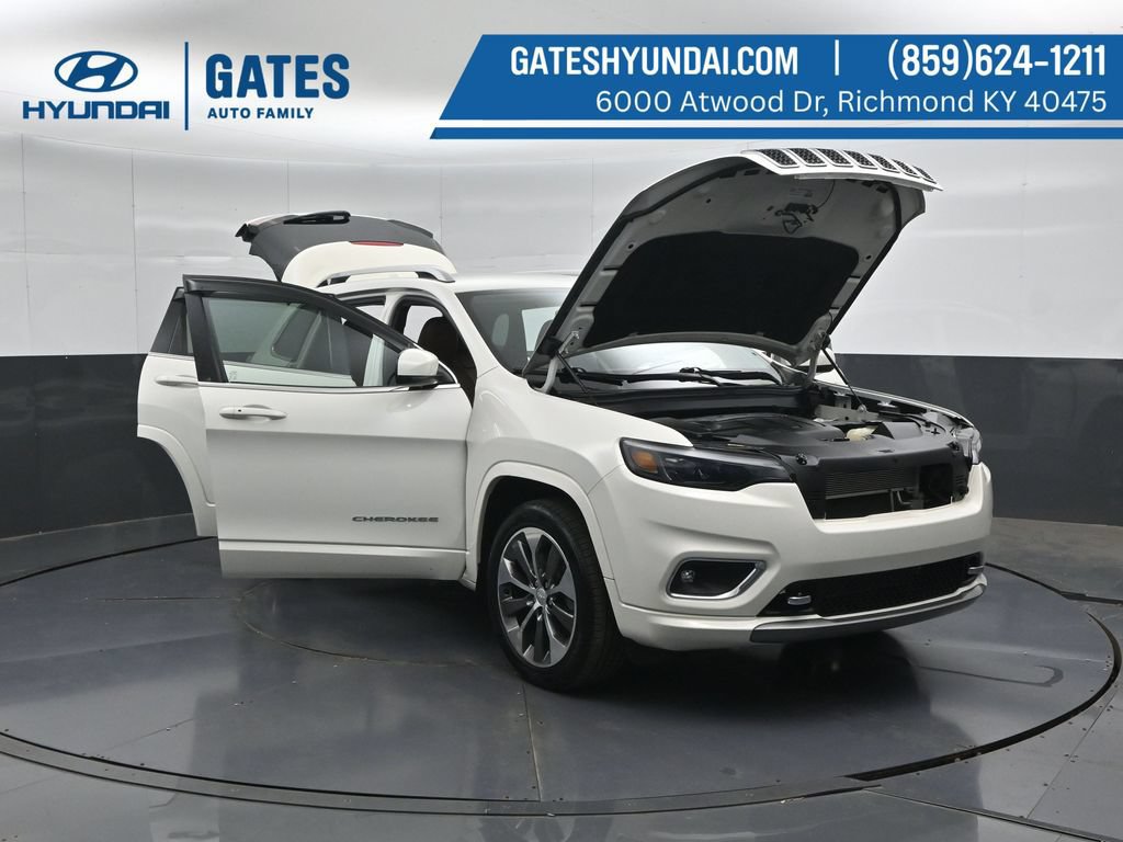 Used 2019 Jeep Cherokee Overland AWD/4WD image 57