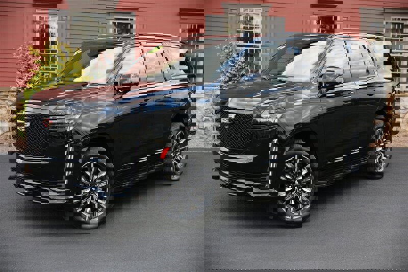 Used 2023 Cadillac Escalade Sport image 1