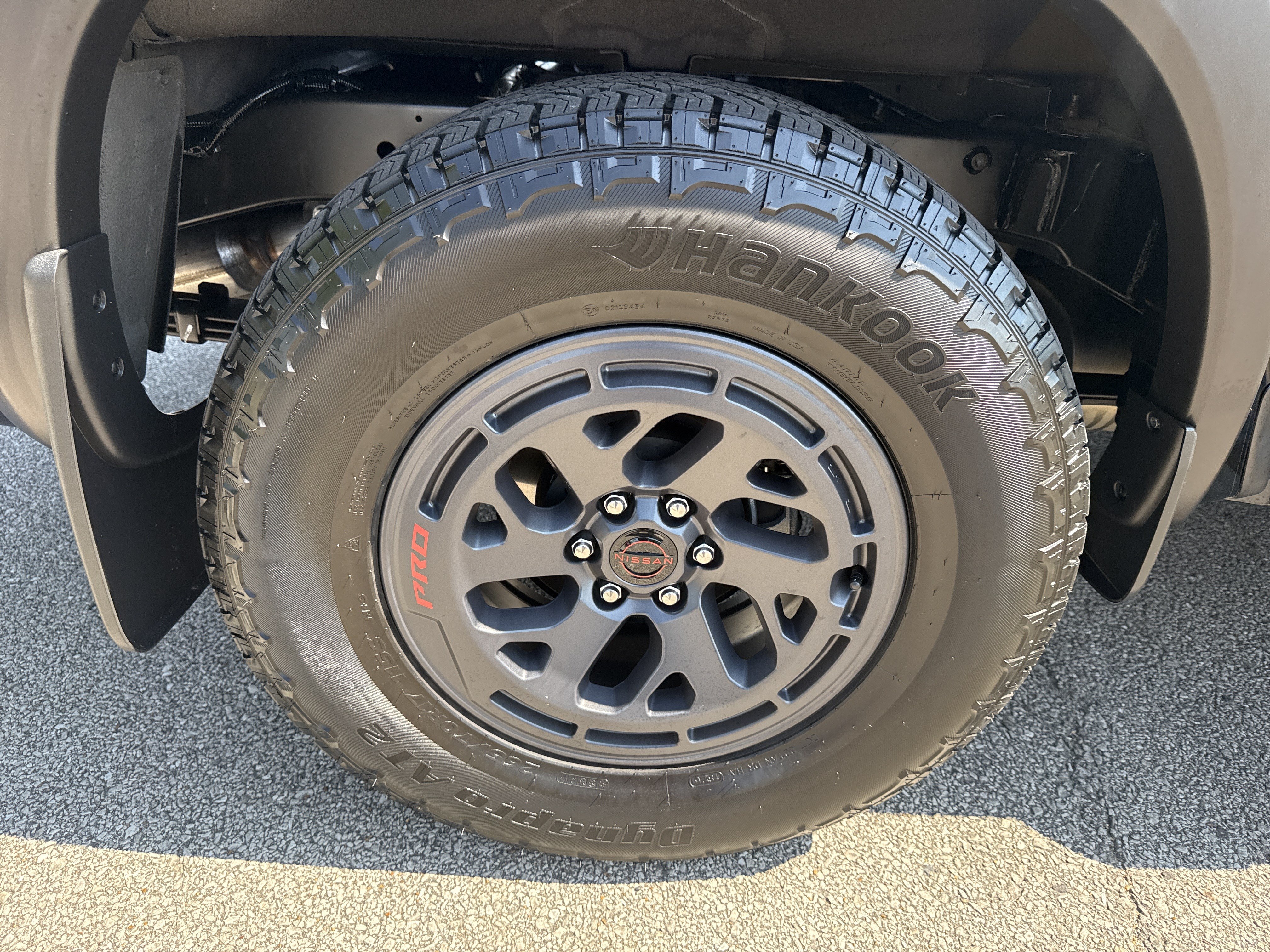 Used 2025 Nissan Frontier PRO-4X AWD/4WD image 17