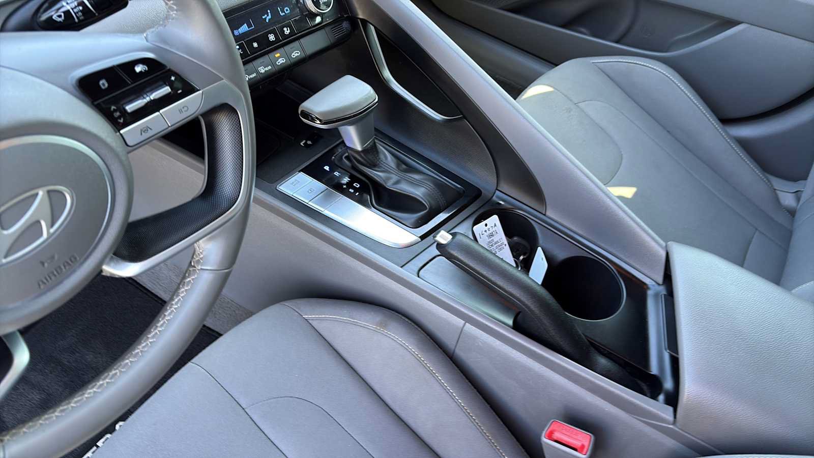 Used 2025 Hyundai Elantra Sport FWD image 19