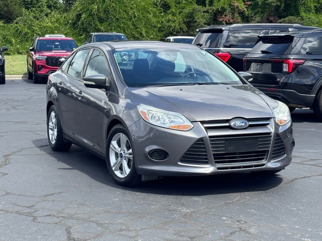 Used 2014 Ford Focus SE FWD video 1