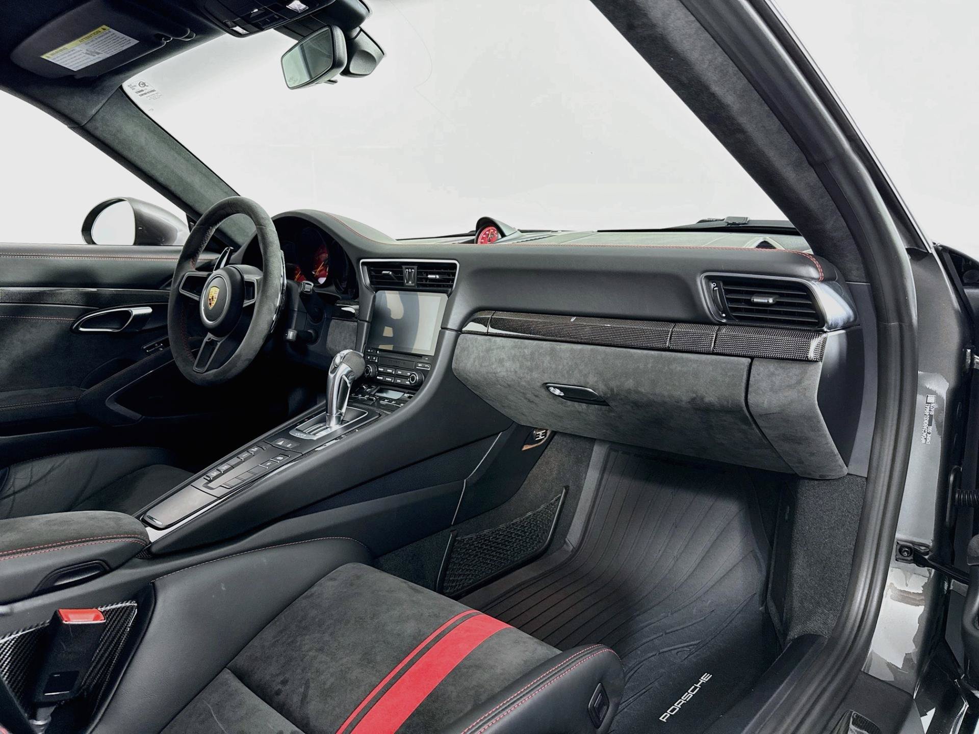 Used 2019 Porsche 911 GT3 RWD image 6