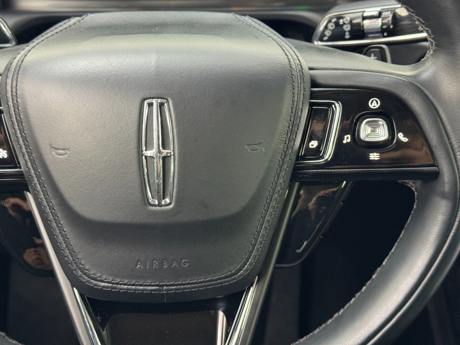 Used 2023 Lincoln Aviator Grand Touring w/ Equipment Group 301A image 24