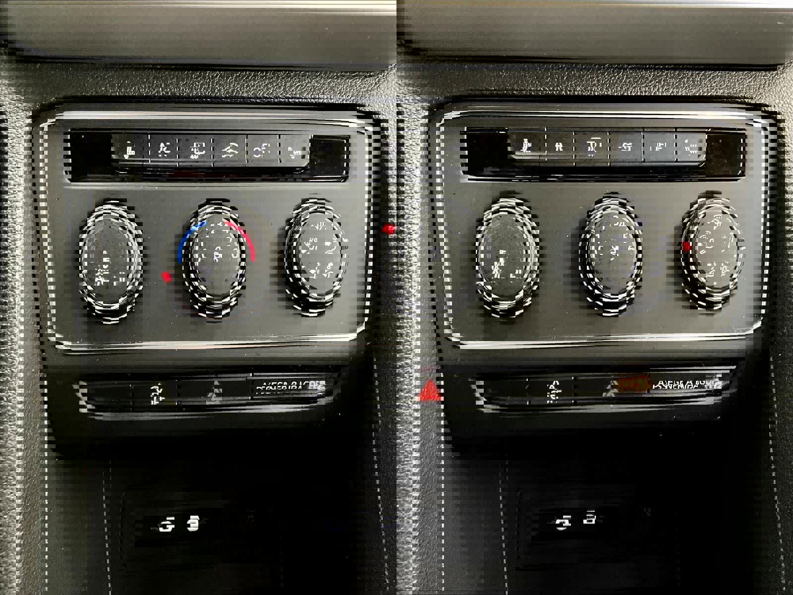 Used 2023 Volkswagen Atlas Cross Sport SE image 35