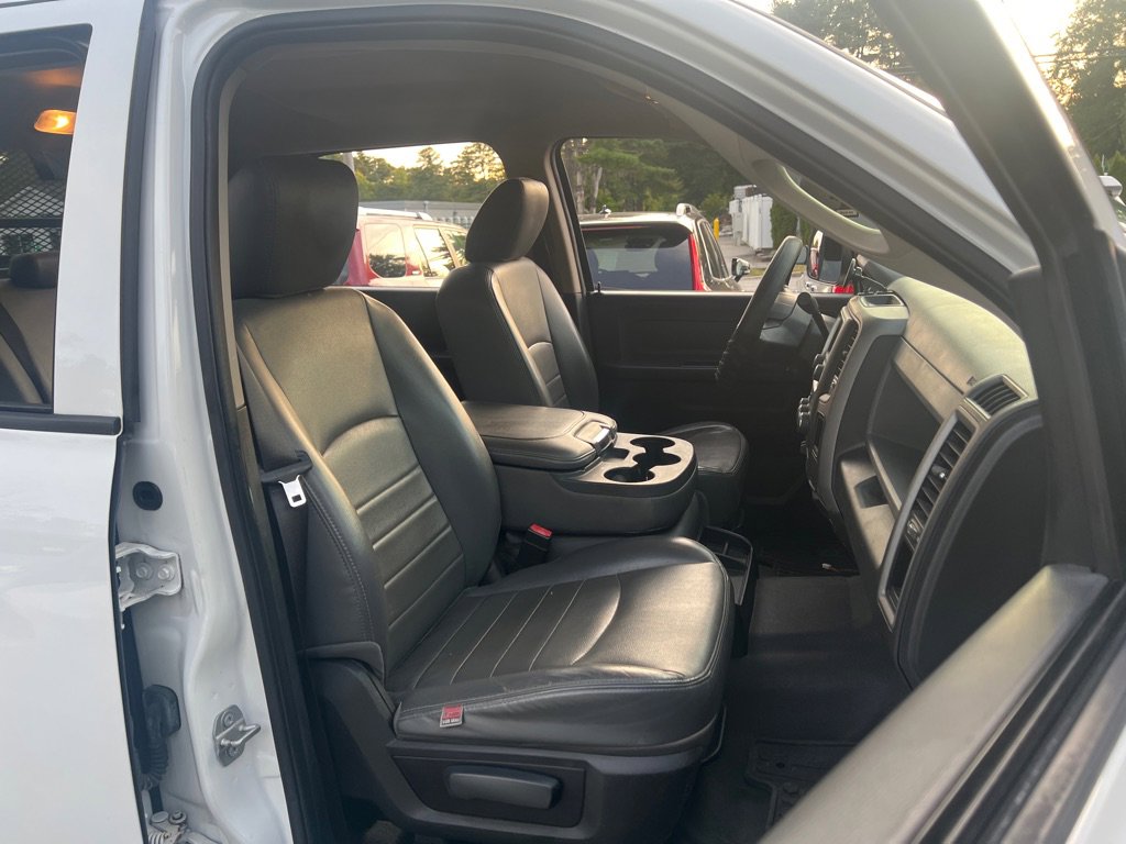 Used 2016 RAM 3500 Tradesman w/ Chrome Appearance Group image 14