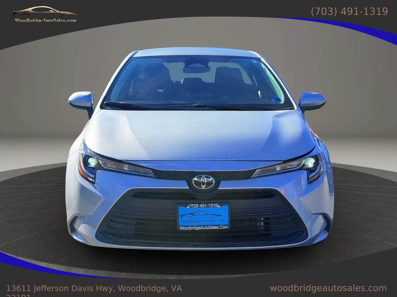 Used 2024 Toyota Corolla LE FWD image 2