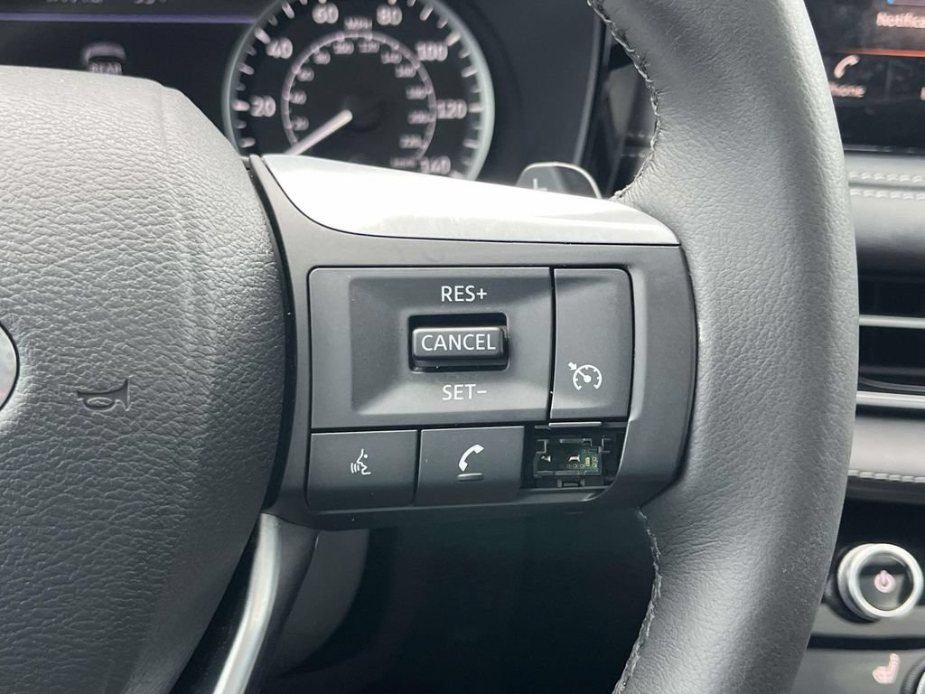 Used 2025 INFINITI QX60 Pure w/ Cargo Package FWD image 23