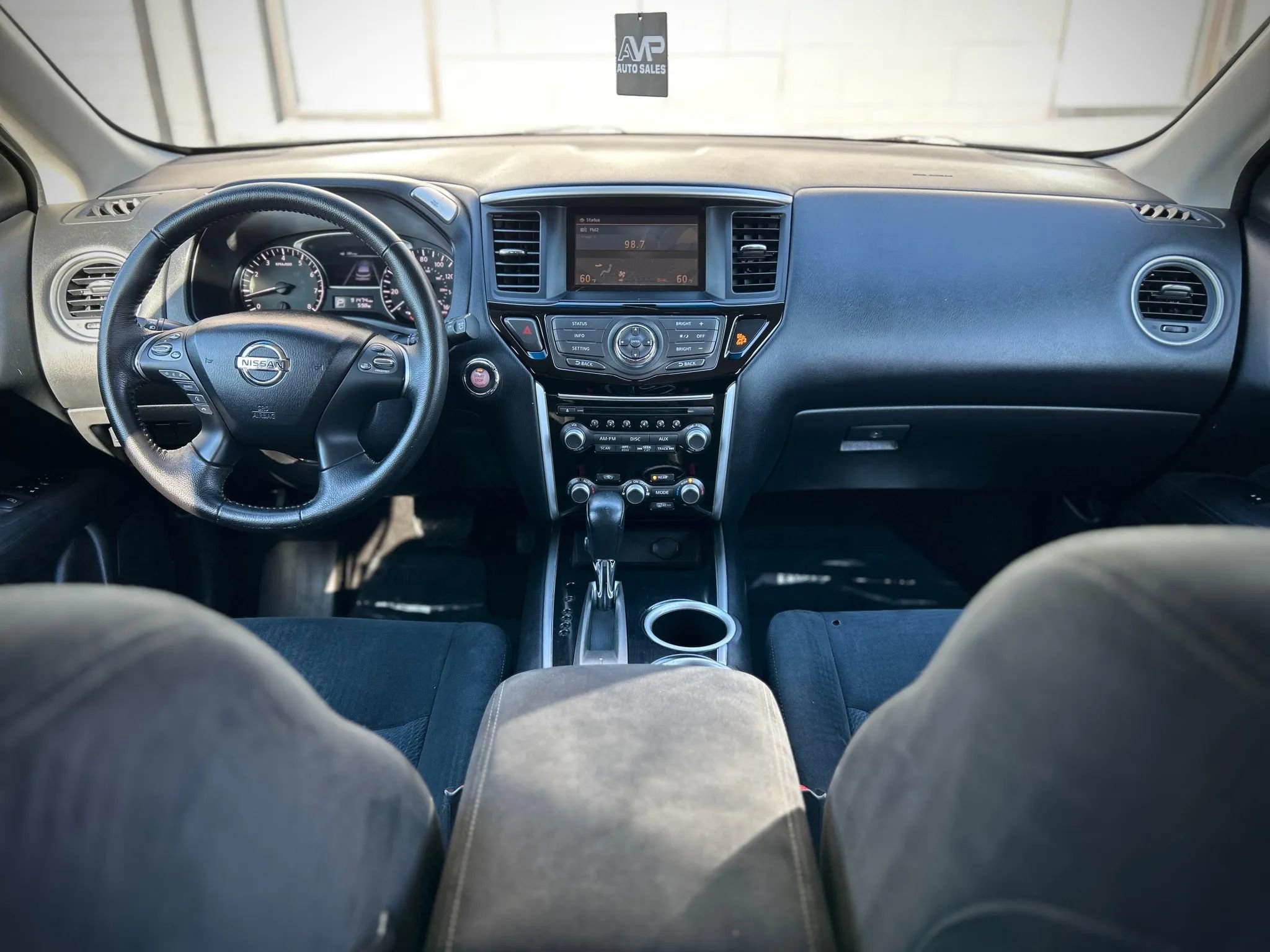 Used 2013 Nissan Pathfinder SV image 8