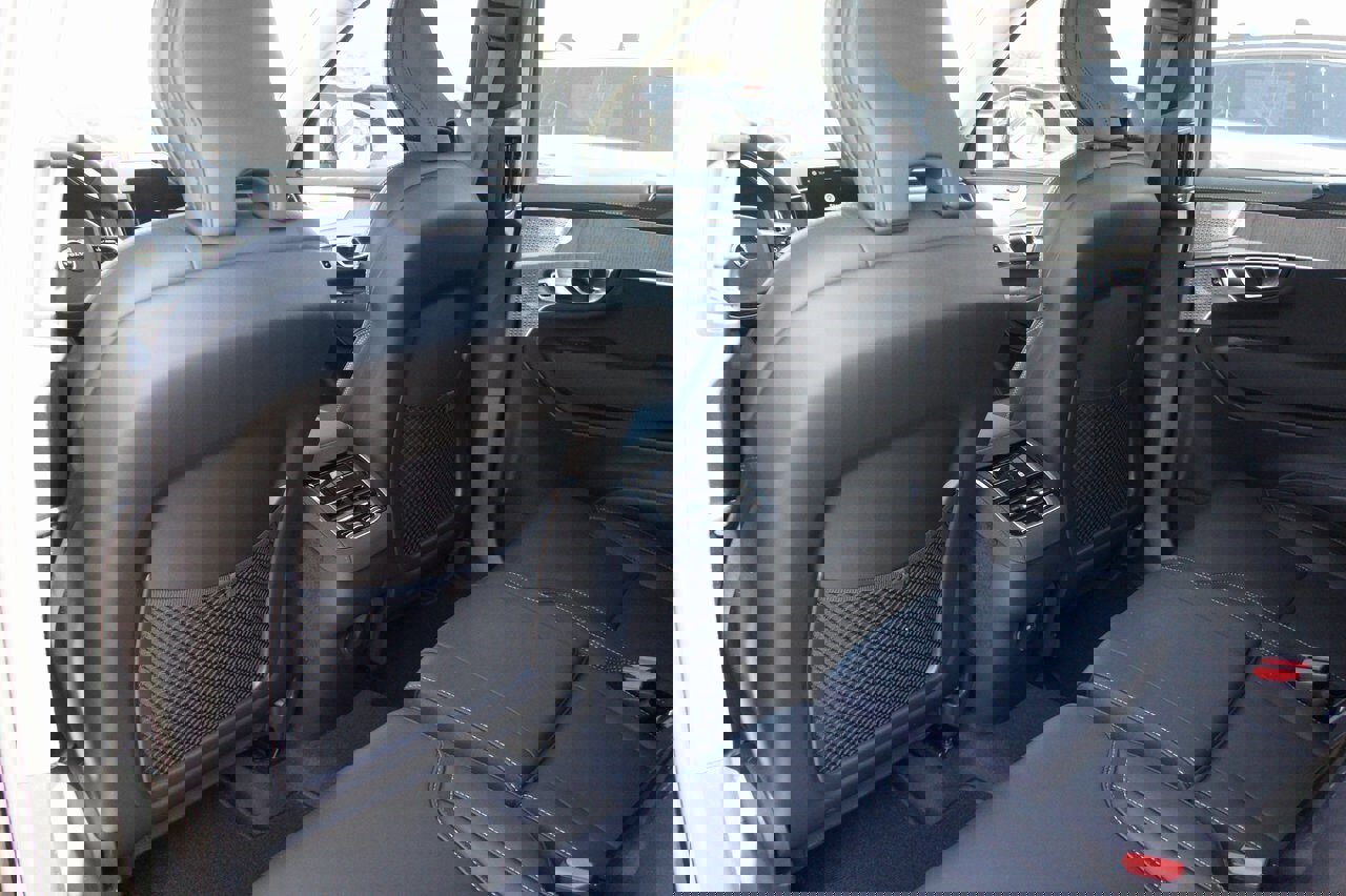 New 2026 Volvo XC90 B6 Ultra w/ Protection Package Premier image 21