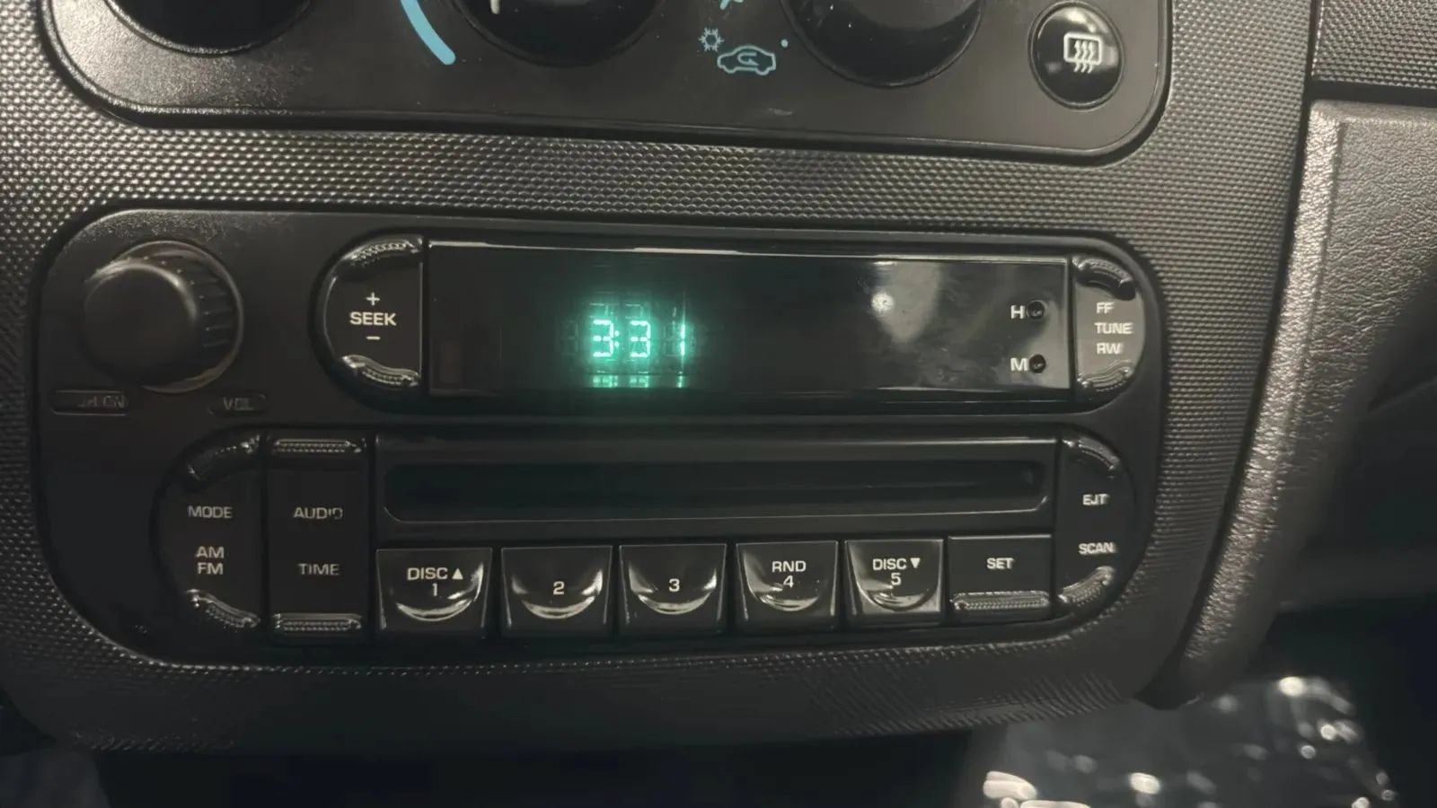 Used 2006 Dodge Stratus SXT FWD image 13