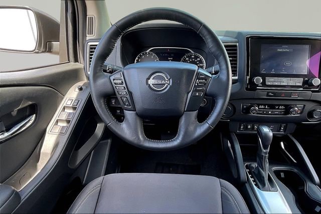 Used 2024 Nissan Frontier SV w/ SV Convenience Package image 8