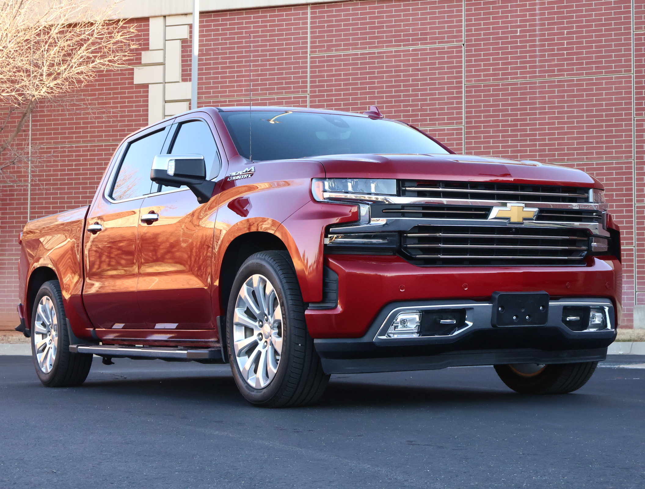 Used 2020 Chevrolet Silverado 1500 High Country w/ Technology Package image 1