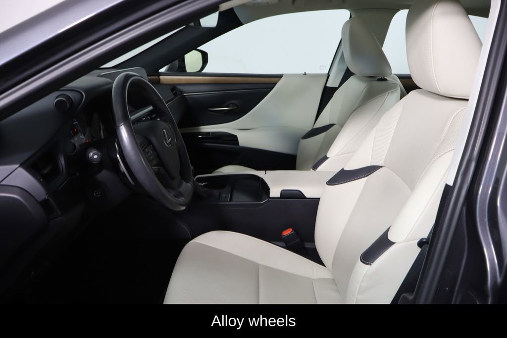 Used 2023 Lexus ES 250 w/ Premium Package image 16