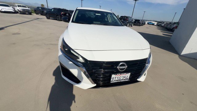 Used 2025 Nissan Altima 2.5 SV image 3