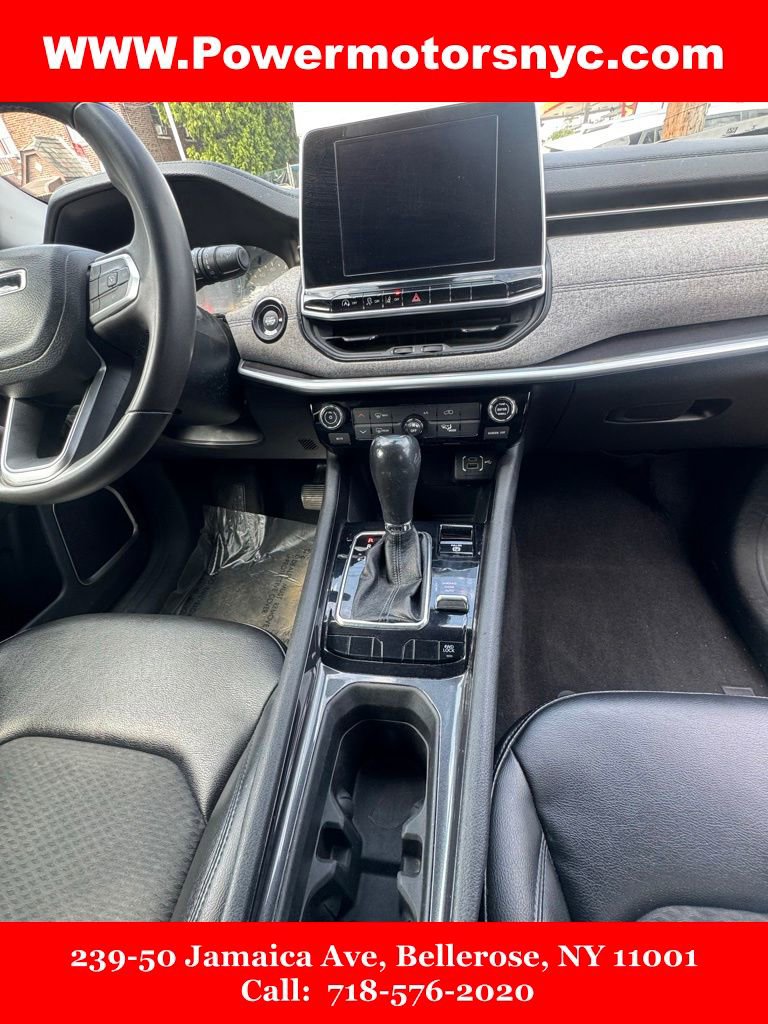 Used 2022 Jeep Compass Latitude AWD/4WD image 15