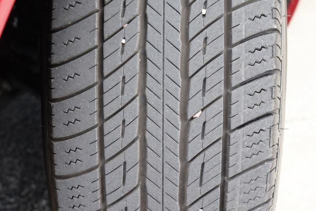 Used 2020 Buick Envision Essence FWD image 11