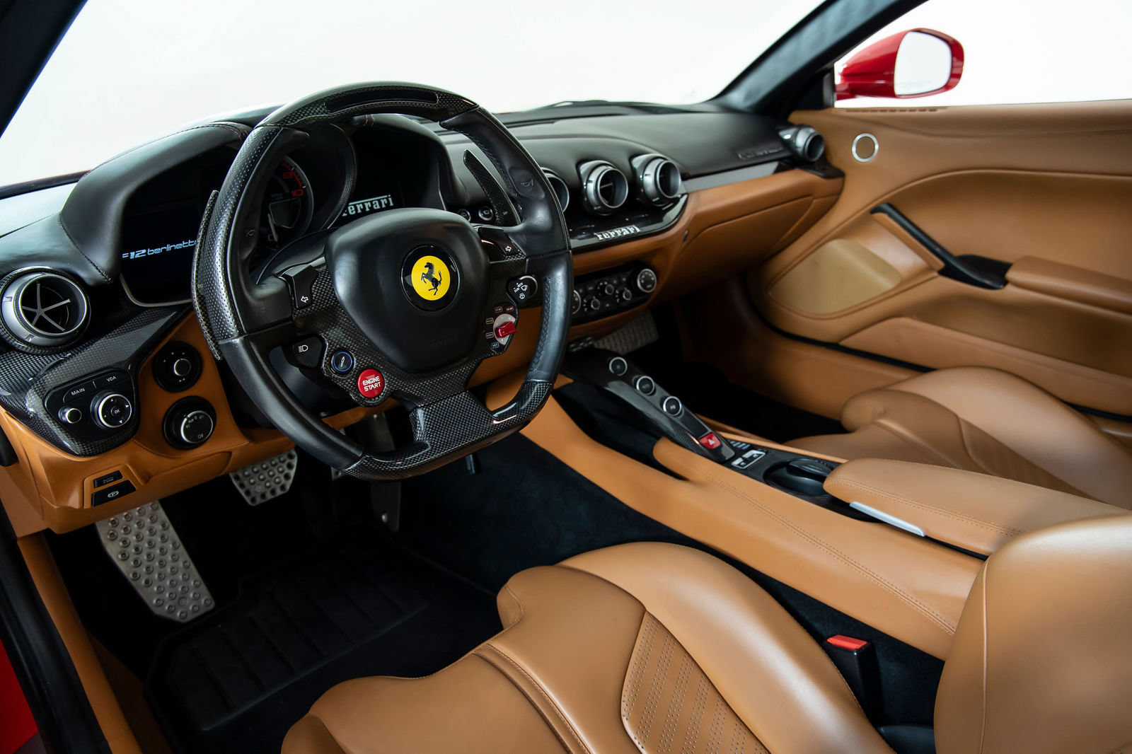 Certified 2015 Ferrari F12 Berlinetta RWD image 4