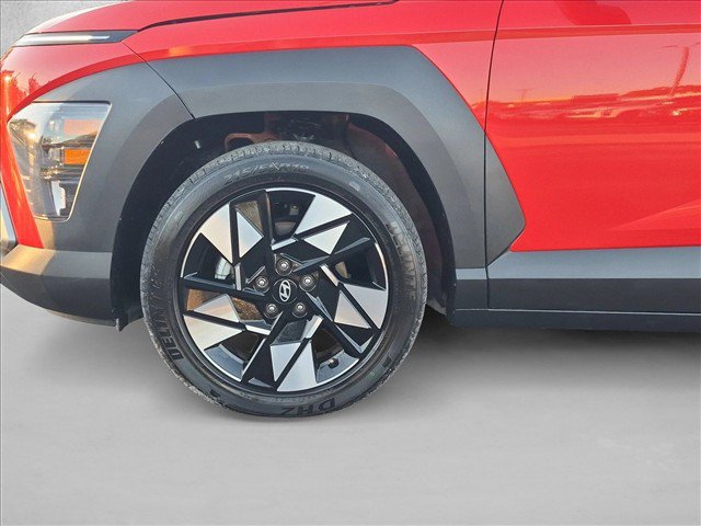 Used 2025 Hyundai Kona SEL FWD image 22