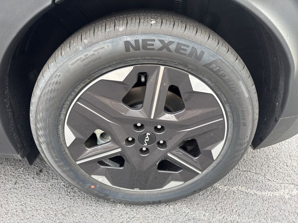 New 2025 Kia EV6 Light w/ Light LR Technology Package image 19