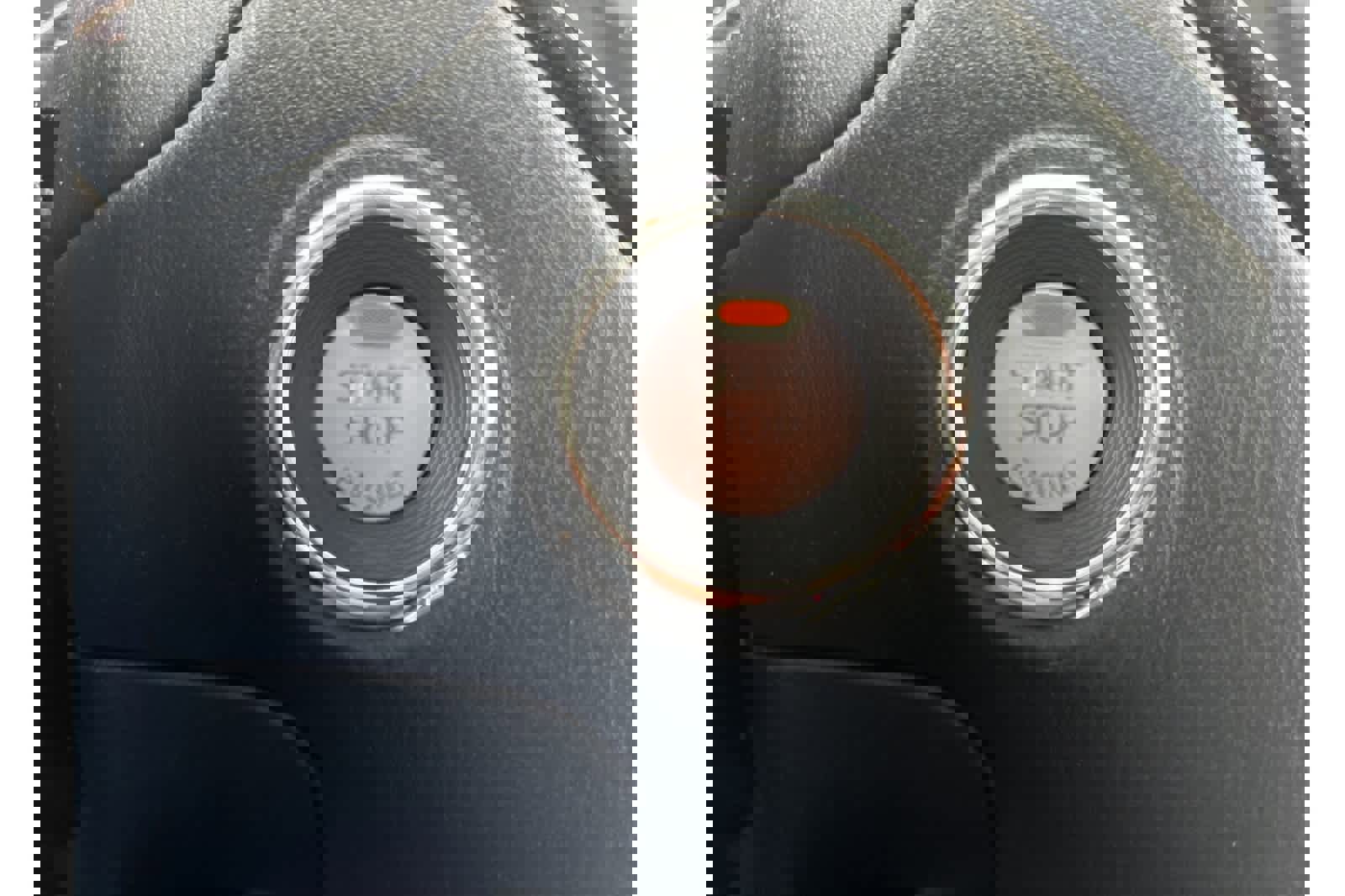 Used 2020 Nissan Pathfinder S image 22